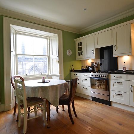 Royal Mile Elegance - Space & Luxury Leilighet Edinburgh Eksteriør bilde