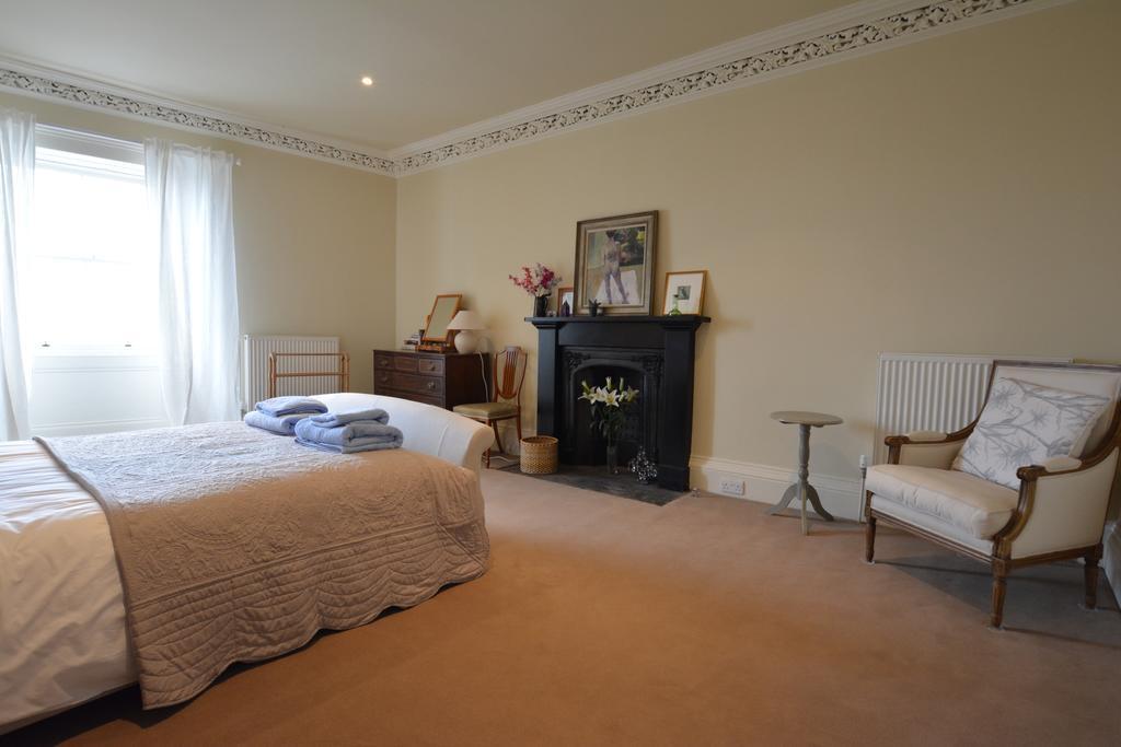 Royal Mile Elegance - Space & Luxury Leilighet Edinburgh Eksteriør bilde