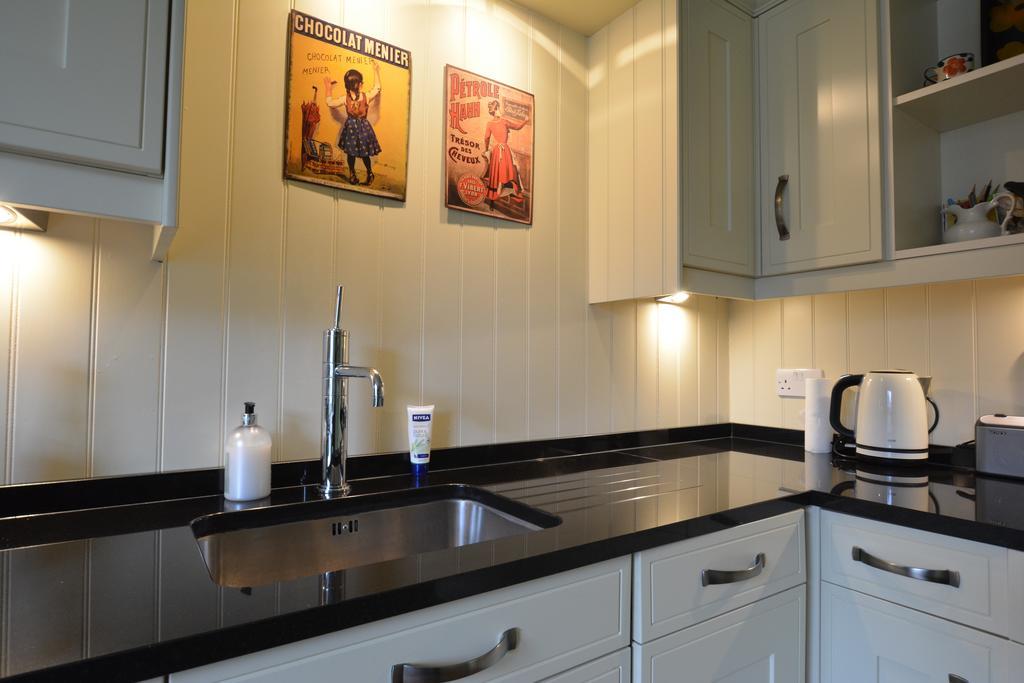 Royal Mile Elegance - Space & Luxury Leilighet Edinburgh Eksteriør bilde