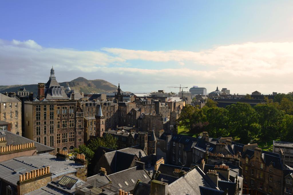 Royal Mile Elegance - Space & Luxury Leilighet Edinburgh Eksteriør bilde