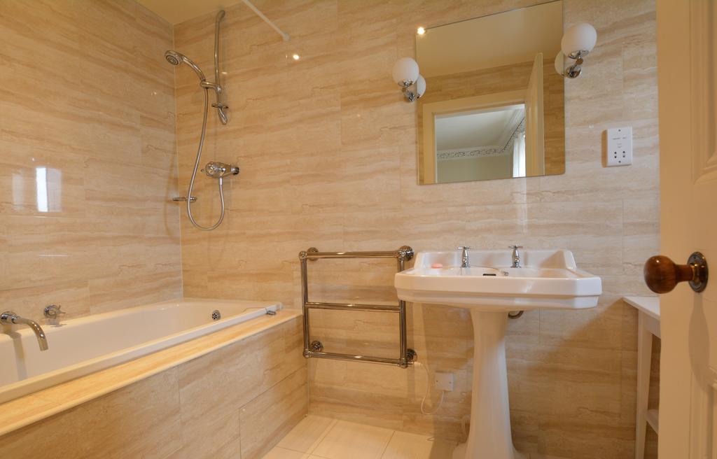 Royal Mile Elegance - Space & Luxury Leilighet Edinburgh Eksteriør bilde